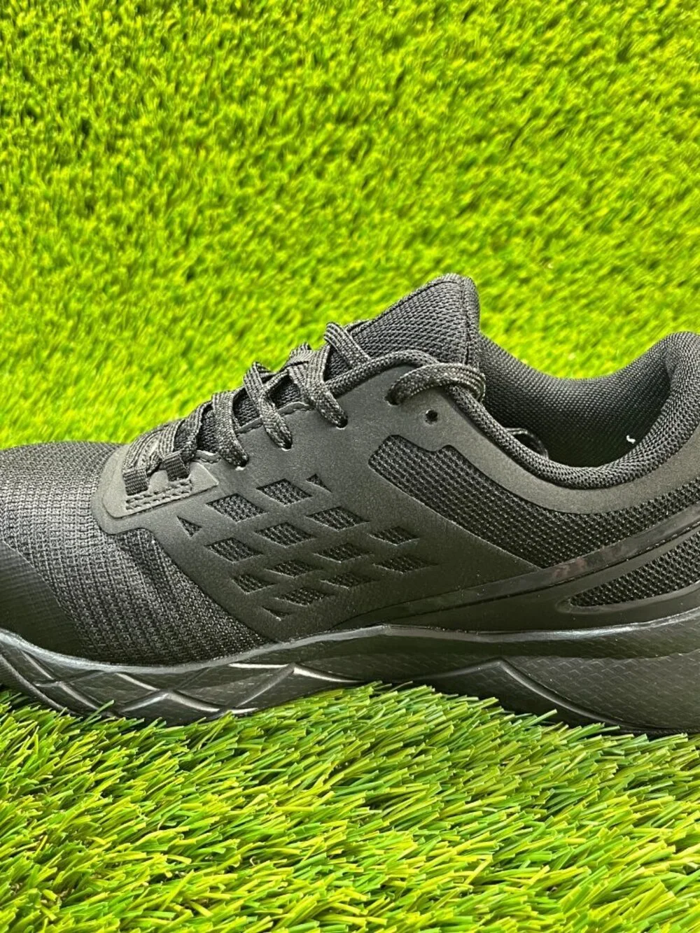 Reebok‎ Nanoflex TR Boys Size 6Y Black Composite Toe Safety Work Shoes Sneakers